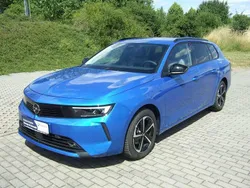 Vertigoblau Gebraucht 2024 Opel Astra Edition Kombi | 21.950 € (Guter Preis)