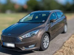 Braun Gebraucht 2015 Ford Focus Titanium Kombi | 4.500 € (Superpreis)