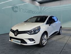 Weiß Gebraucht 2018 Renault Clio IV LIMITED Kleinwagen | 14.292 €