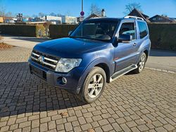 Blau Gebraucht 2007 Mitsubishi Pajero Invite SUV | 7.300 € (Fairer Preis)