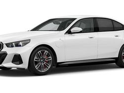 Weiß Gebraucht 2025 BMW 550e Comfort Edition Limousine | 78.081 € (Fairer Preis)