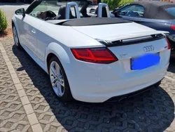 Weiß Gebraucht 2017 Audi TT Roadster Premium Cabrio | 25.300 €