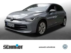 Mondsteing Gebraucht 2024 VW Golf VIII Life Limousine | 28.688 € (Etwas zu teuer)
