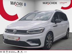Pure white Gebraucht 2019 VW Touran R-line Van / Kleinbus | 22.440 € (Guter Preis)