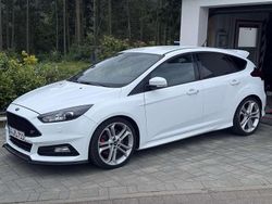 Gebraucht 2018 Ford Focus ST Limousine | 14.000 € (Etwas zu teuer)