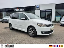 Weiß Gebraucht 2015 VW Touran Comfortline Van / Kleinbus | 16.980 € (Fairer Preis)