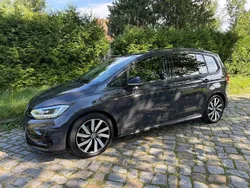 Grau Gebraucht 2019 VW Touran R-line Van / Kleinbus | 24.000 € (Guter Preis)