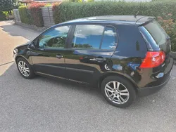 Schwarz Gebraucht 2005 VW Golf V Kleinwagen | 1.800 € (Guter Preis)