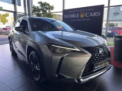 Sonic titanium (metallic) Gebraucht 2020 Lexus UX 250h Launch Edition SUV | 20.190 €