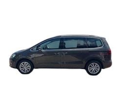 Braun metallic Gebraucht 2018 VW Sharan Comfortline Van / Kleinbus | 24.060 € (Teuer)