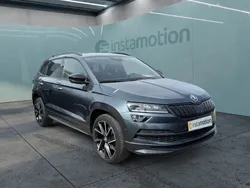 Grau Gebraucht 2022 Skoda Karoq SportLine SUV | 34.110 € (Fairer Preis)