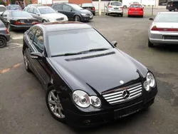 Diamantschwarz Gebraucht 2003 Mercedes C200 Coupé | 3.500 € (Teuer)