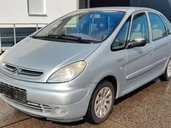 Silber Gebraucht 2002 Citroën Xsara Picasso Van / Kleinbus | 1.890 € (Etwas zu teuer)