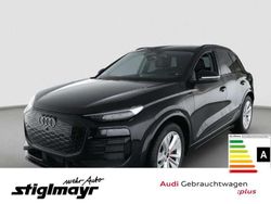 Mythosschwarz metallic Gebraucht 2025 Audi Q6 e-tron Performance SUV | 61.540 € (Etwas zu teuer)