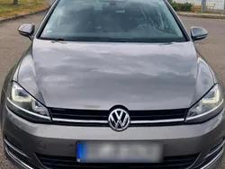 Grau Gebraucht 2016 VW Golf VII Kombi | 8.900 € (Fairer Preis)