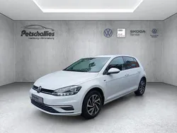 Weiß Gebraucht 2018 VW Golf VII Comfortline Limousine | 14.890 € (Superpreis)