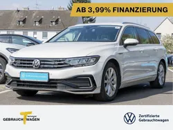 Weiß Gebraucht 2020 VW Passat Pro Kombi | 21.950 € (Fairer Preis)