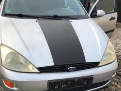 Silber Gebraucht 1999 Ford Focus Ambiente Kombi | 450 € (Superpreis)