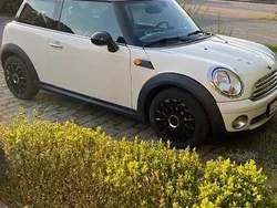 Weiß Gebraucht 2008 Mini ONE Kleinwagen | 3.290 € (Fairer Preis)