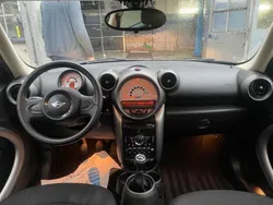 Weiß Gebraucht 2011 Mini ONE Kleinwagen | 6.490 € (Etwas zu teuer)