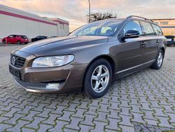 Braun Gebraucht 2015 Volvo V70 Linje Svart Kombi | 14.980 € (Teuer)