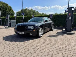 Schwarz Gebraucht 2011 Chrysler 300C Limousine | 17.000 €