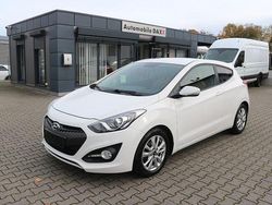 Weiß Gebraucht 2013 Hyundai i30 Coupé | 7.390 € (Fairer Preis)