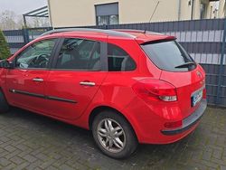 Rot Gebraucht 2009 Renault Clio GrandTour Exception Kombi | 5.900 €
