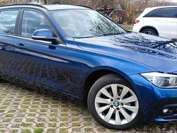 Blau Gebraucht 2018 BMW 318 Kombi | 18.900 € (Fairer Preis)