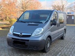Schwarz Gebraucht 2008 Opel Vivaro Van / Kleinbus | 5.990 € (Fairer Preis)