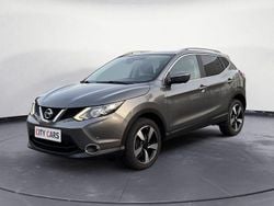 Grau Gebraucht 2016 Nissan Qashqai N-Connecta SUV | 11.490 € (Fairer Preis)
