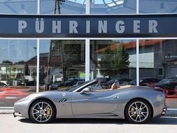 Grau Gebraucht 2011 Ferrari California Cabrio | 107.900 € (Fairer Preis)