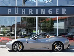 Grau Gebraucht 2011 Ferrari California Cabrio | 107.900 € (Fairer Preis)