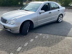 Silber Gebraucht 2001 Mercedes C180 Limousine | 2.200 € (Fairer Preis)