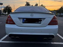 Weiß Gebraucht 2010 Mercedes S500L Limousine | 19.999 €