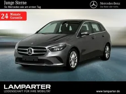 Grau Gebraucht 2022 Mercedes B200 Van / Kleinbus | 32.980 € (Teuer)