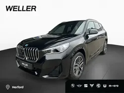 Black sapphire (schwarz) Neu 2025 BMW X1 M Sport SUV | 49.770 € (Guter Preis)
