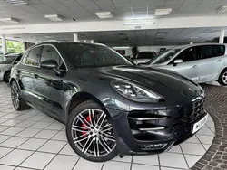 Grau Gebraucht 2017 Porsche Macan Turbo Chrono SUV | 48.950 €