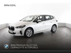 Weiss Gebraucht 2022 BMW 218 Active Tourer Luxury Line Van / Kleinbus | 23.430 € (Guter Preis)