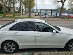 Weiß Gebraucht 2011 Mercedes C180 Avantgarde Limousine | 8.000 € (Fairer Preis)