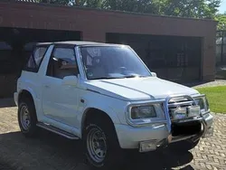 Weiß Gebraucht 1999 Suzuki Vitara SUV | 6.500 € (Teuer)