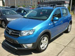 Blau Gebraucht 2013 Dacia Sandero Prestige Kleinwagen | 6.500 € (Fairer Preis)