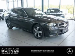 Grau Gebraucht 2024 Mercedes C300e Advanced Plus Limousine | 45.290 € (Fairer Preis)
