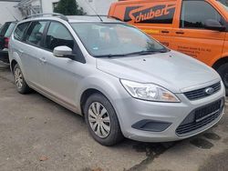 Silber Gebraucht 2010 Ford Focus Ghia Kombi | 1.680 € (Superpreis)