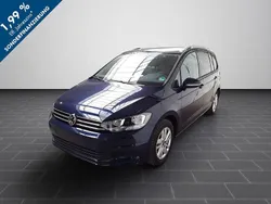 Blau Gebraucht 2024 VW Touran Comfortline Van / Kleinbus | 32.950 € (Fairer Preis)