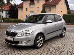 Silber Gebraucht 2011 Skoda Fabia Family Kleinwagen | 5.450 € (Fairer Preis)