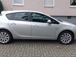 Grau Gebraucht 2011 Opel Astra Sport Limousine | 2.599 € (Superpreis)