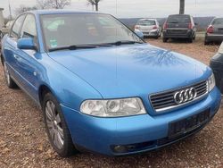 Blau Gebraucht 2000 Audi A4 Limousine | 890 € (Fairer Preis)