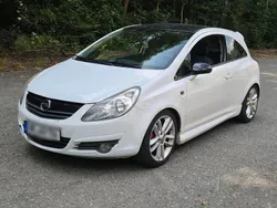 Weiß Gebraucht 2009 Opel Corsa OPC Kleinwagen | 3.190 € (Fairer Preis)