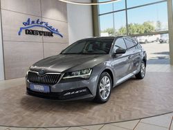 Graphite grau (metallic) Gebraucht 2024 Skoda Superb Kombi | 28.999 €